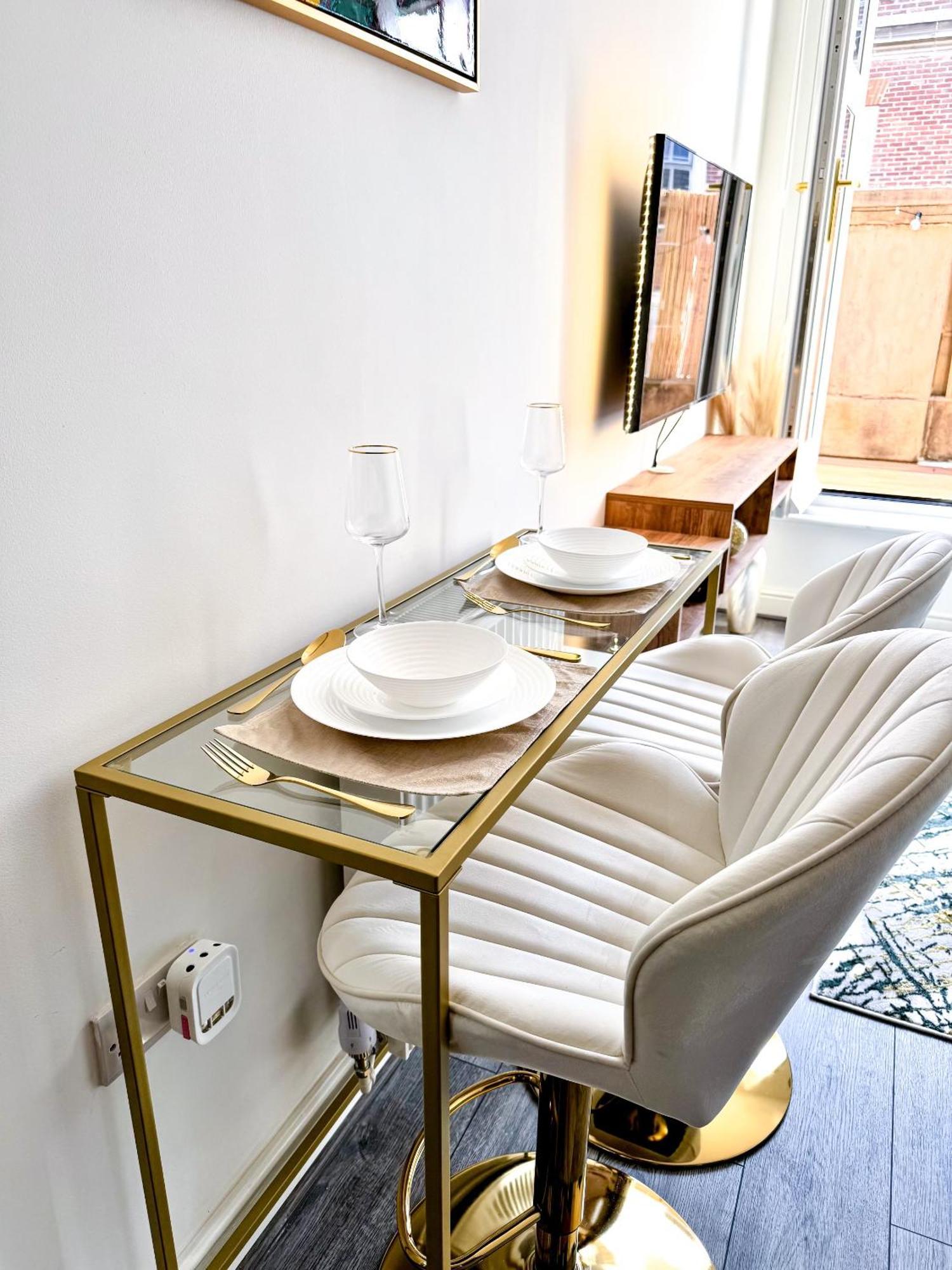 The Luxe Haven - Apartment Nottingham City Centre Екстер'єр фото